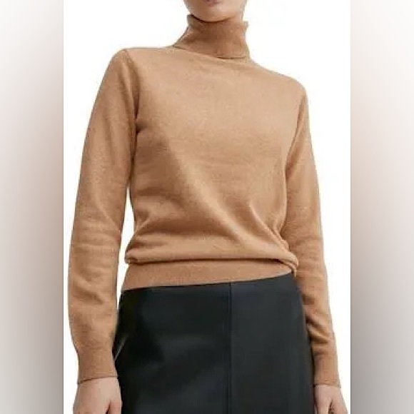 NWT Mango cashmere blend pullover turtleneck - Picture 2 of 6